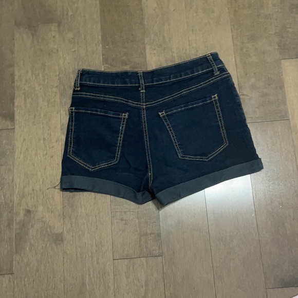 Dark wash jean shorts - Picture 2 of 4